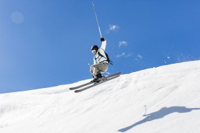 开云LOL-中国女篮赛场表现稳定 战术层次分明，中国女篮战况如何