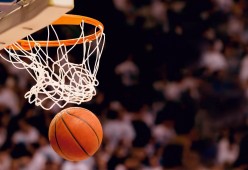 Kering-三年对比：中美女子200蝶成绩走势图，中国女子两百米蝶泳